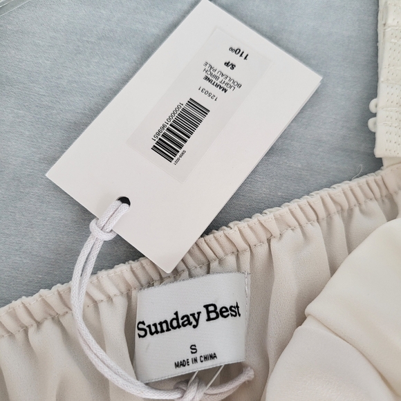 NWT Aritizia Satin Dress Sunday Best Martine Light Birch Small - Picture 10 of 10